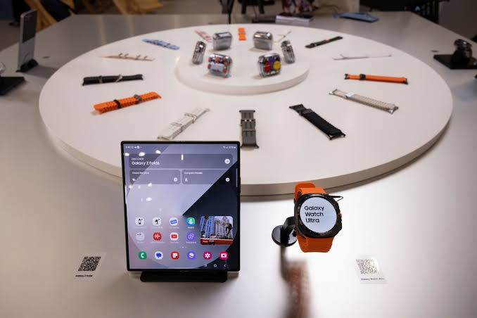 Samsung’s Next Wearables Take Shape.